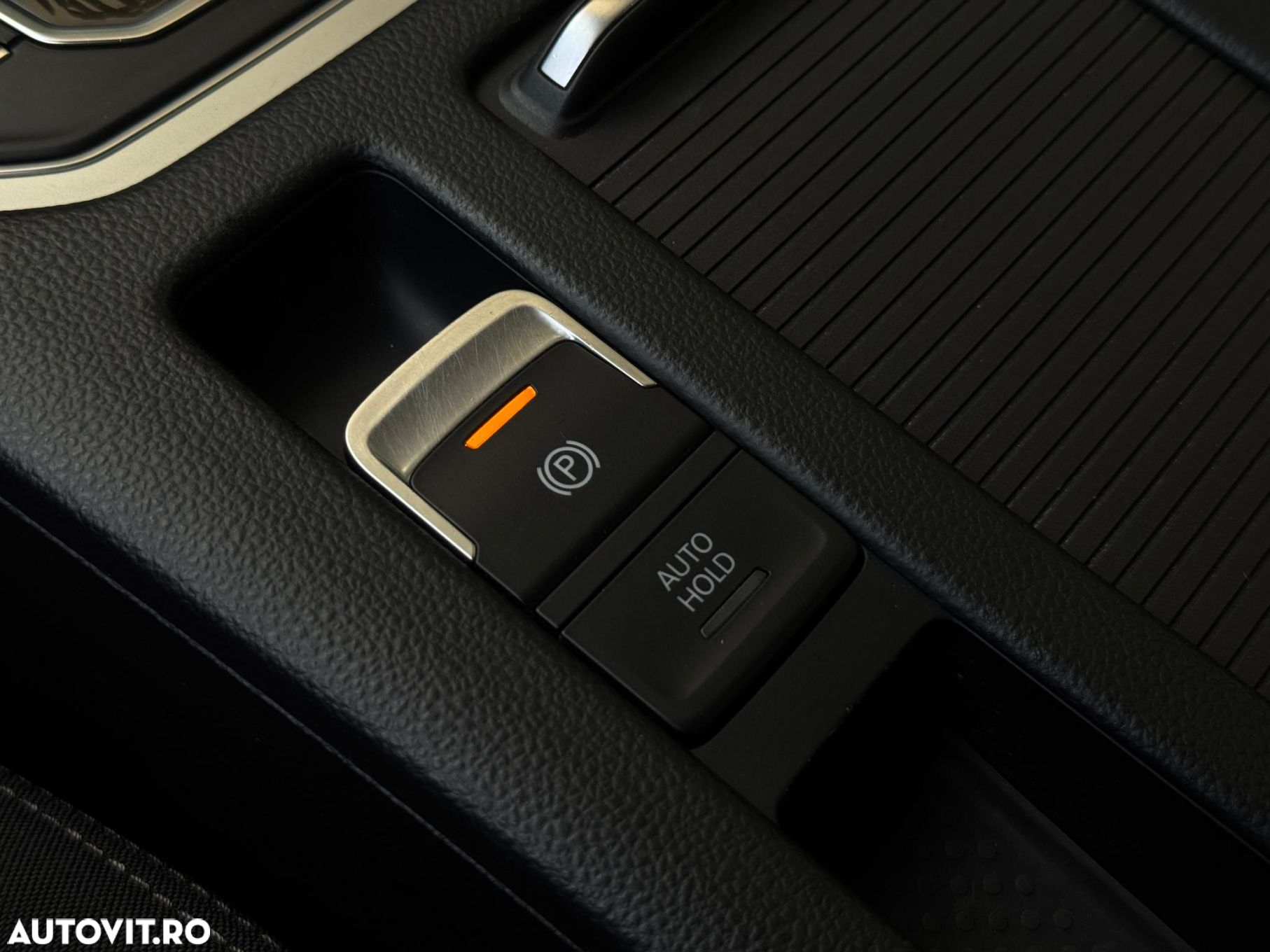 Volkswagen Passat - 13