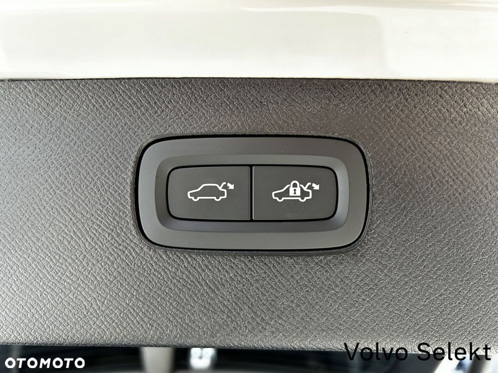 Volvo XC 90 - 39