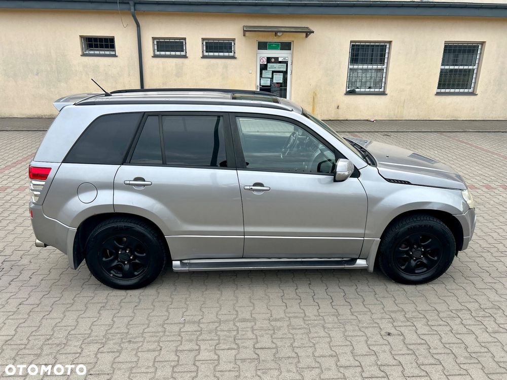 Suzuki Grand Vitara 3.2 V6 Elegance - 13