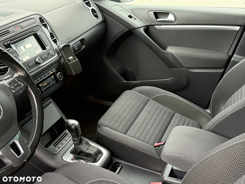 Volkswagen Tiguan 2.0 TDI DPF 4Motion DSG Sport & Style - 26