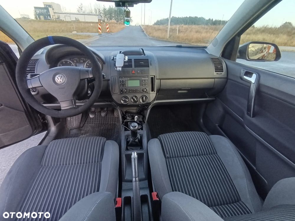 Volkswagen Polo 1.4 16V Basis - 4