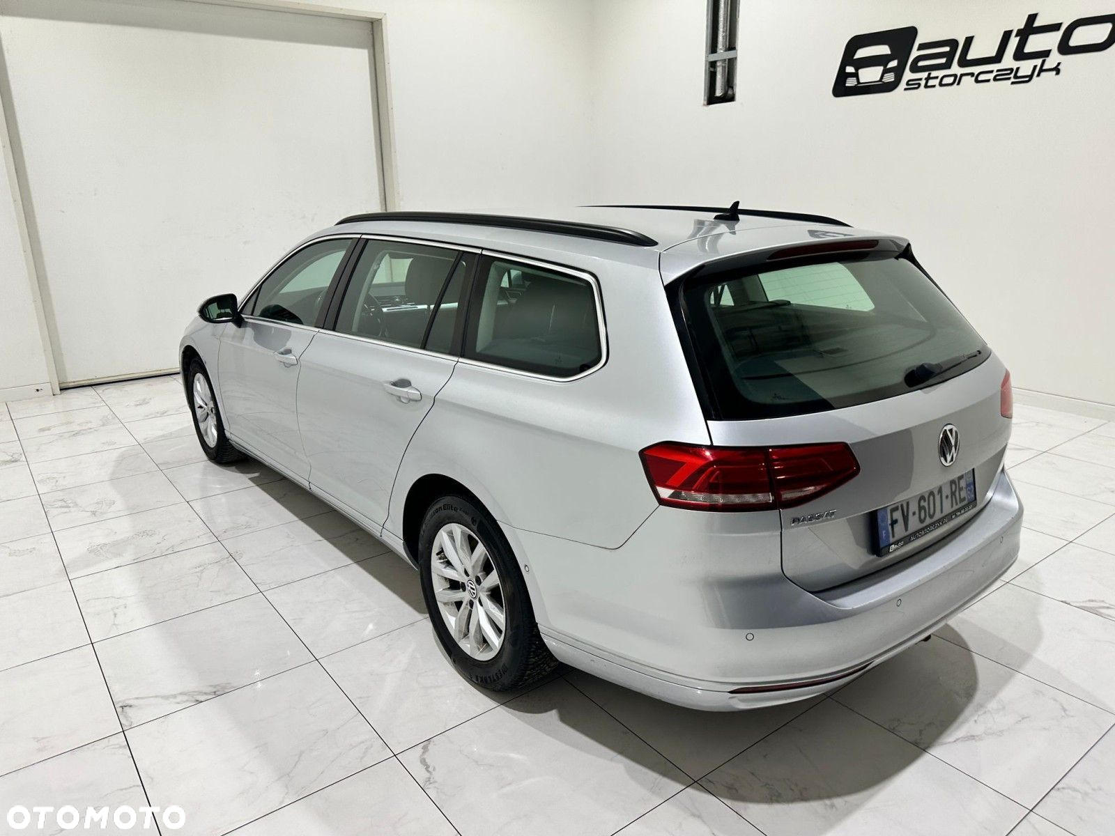 Volkswagen Passat - 10