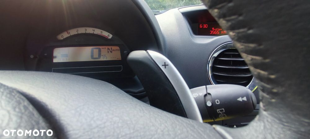 Citroën C3 1.4 HDi Senso Drive Exclusive - 25