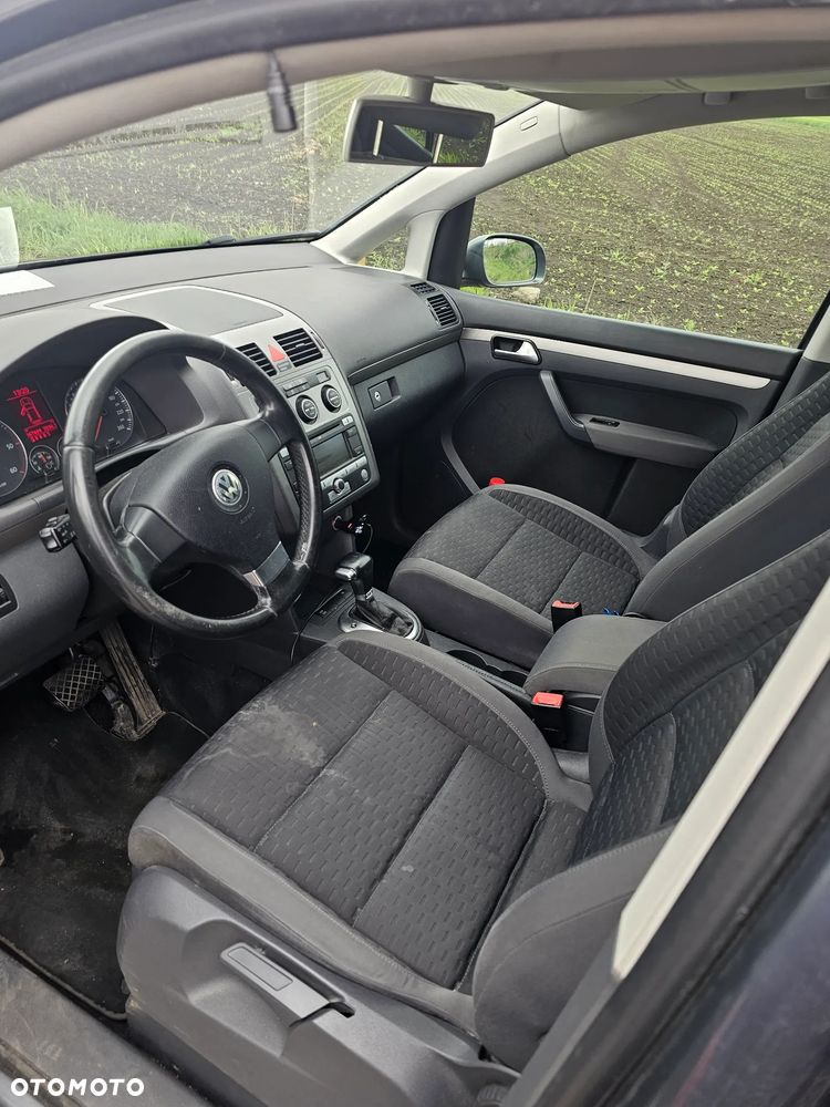 Volkswagen Touran 2.0 TDI DPF DSG Comfortline - 9