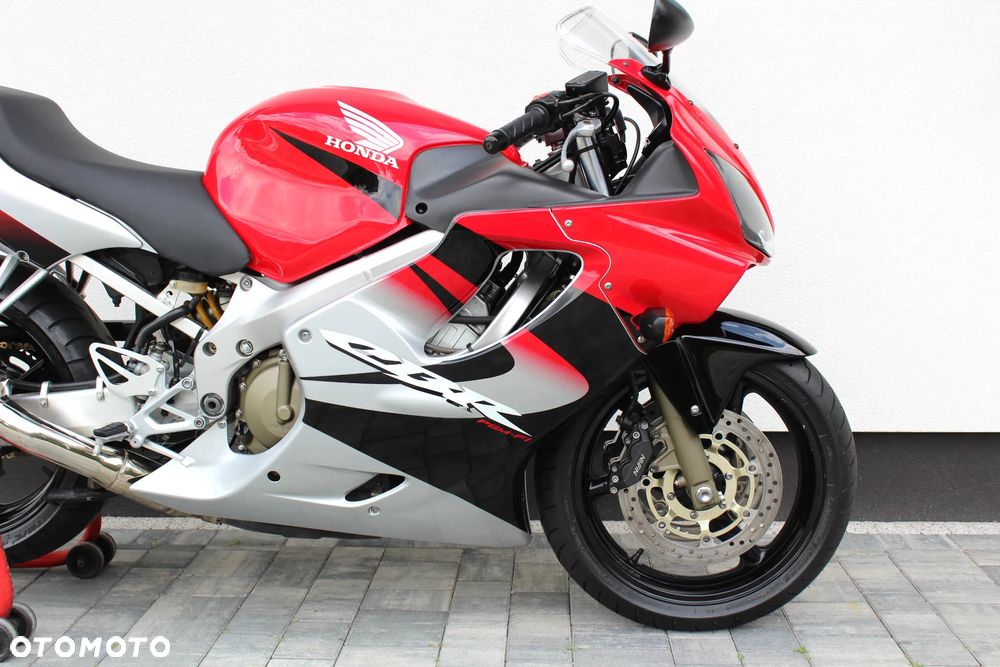 Honda CBR - 8
