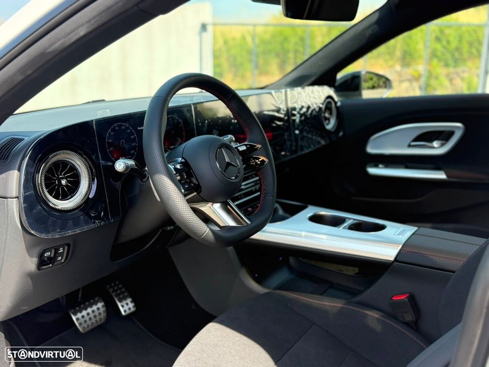 Mercedes-Benz CLA 220 - 11