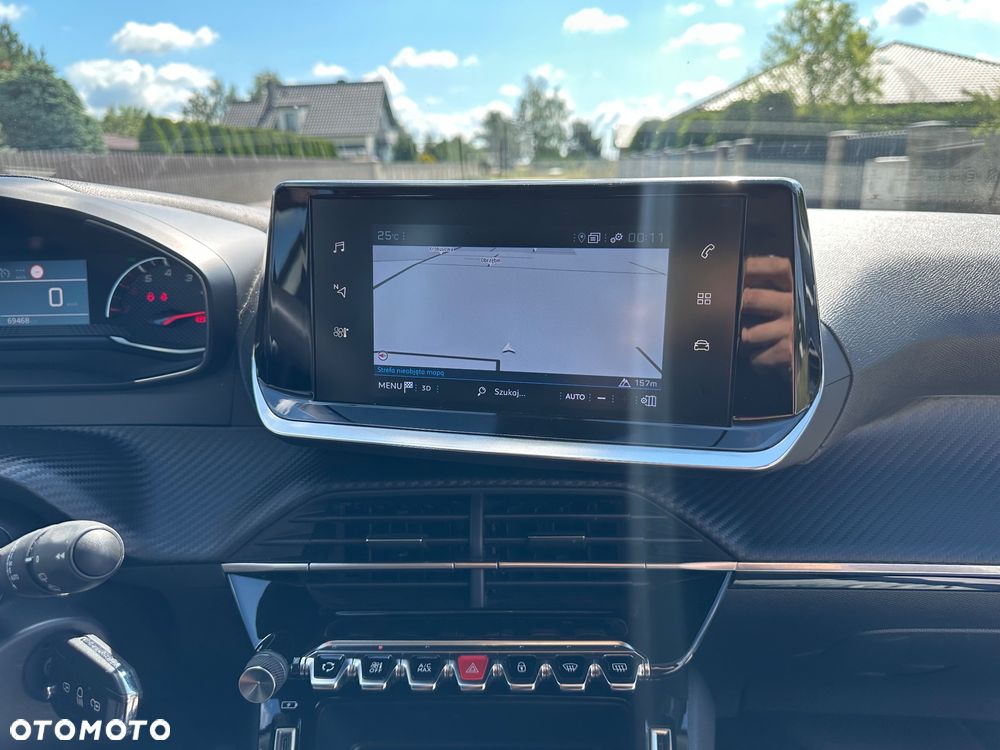 Peugeot 2008 PureTech 100 Allure - 16