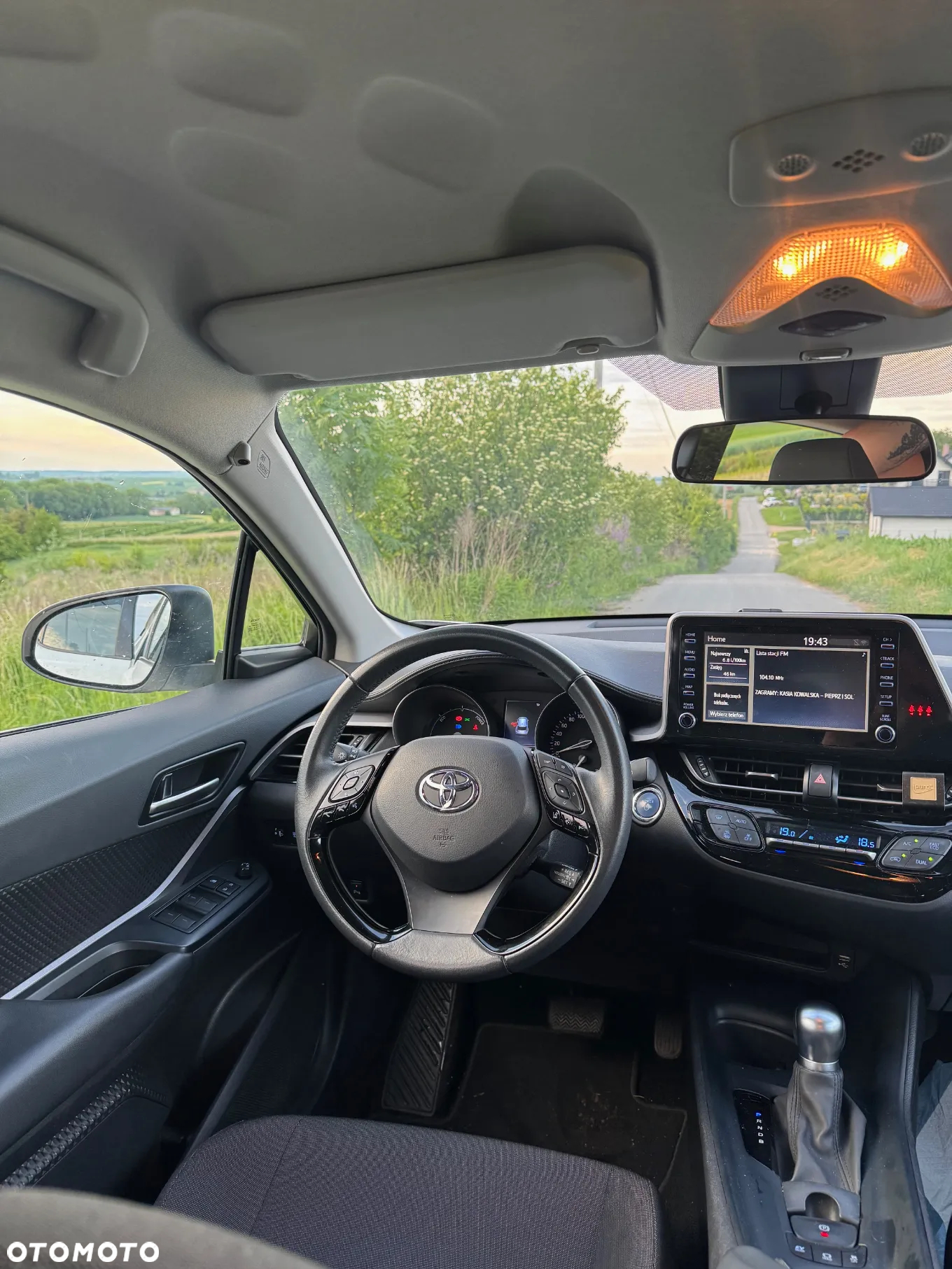 Toyota C-HR 1.8 Hybrid Comfort - 11