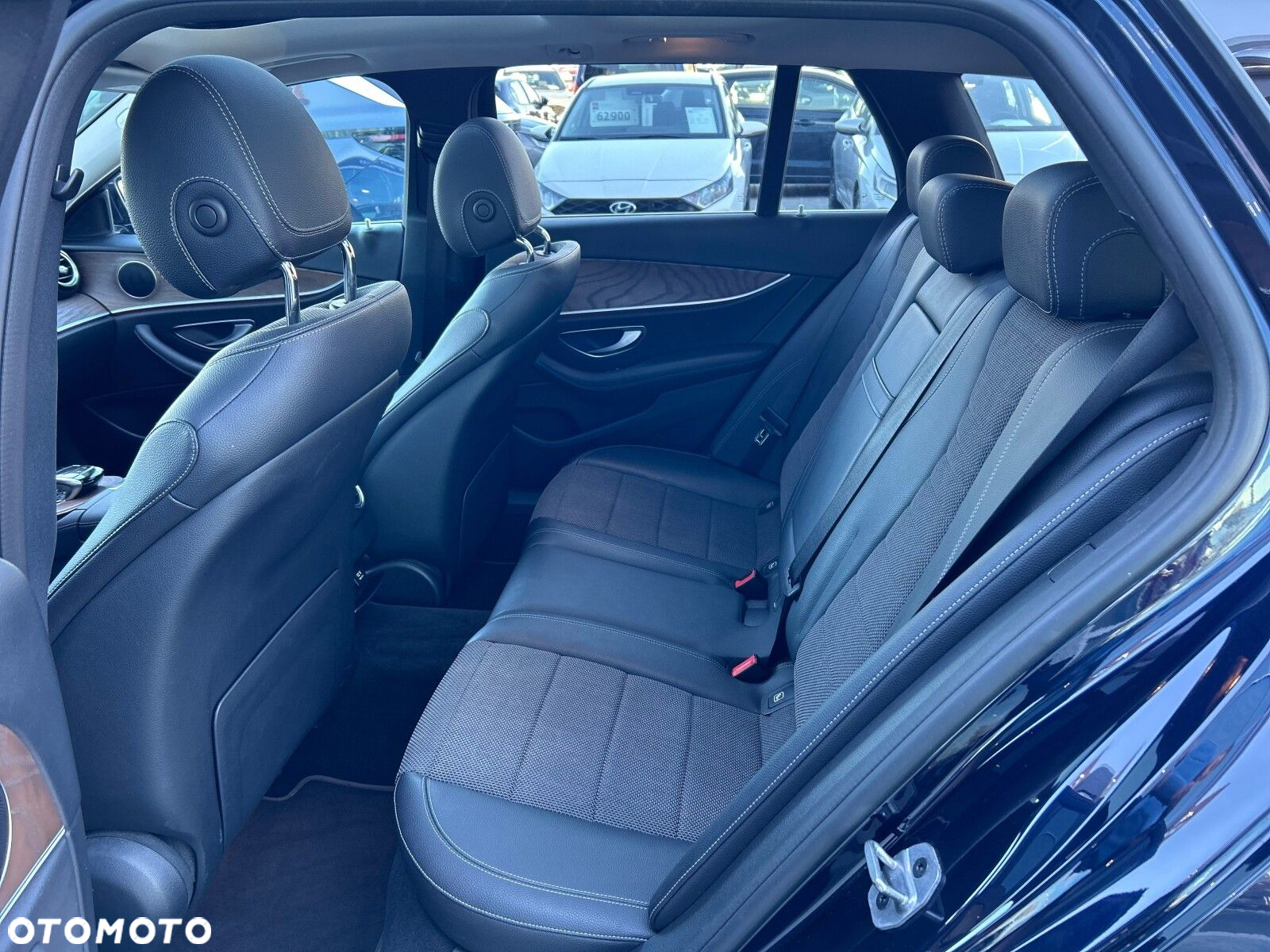 Mercedes-Benz Klasa E 220 d 4-Matic 9G-TRONIC - 17