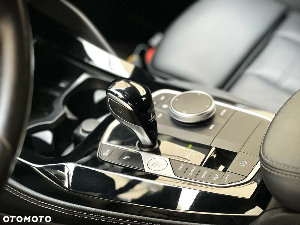 BMW X4 - 25