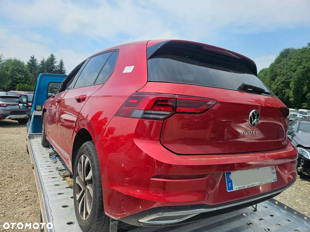Volkswagen Golf 1.0 eTSI OPF DSG Life - 5