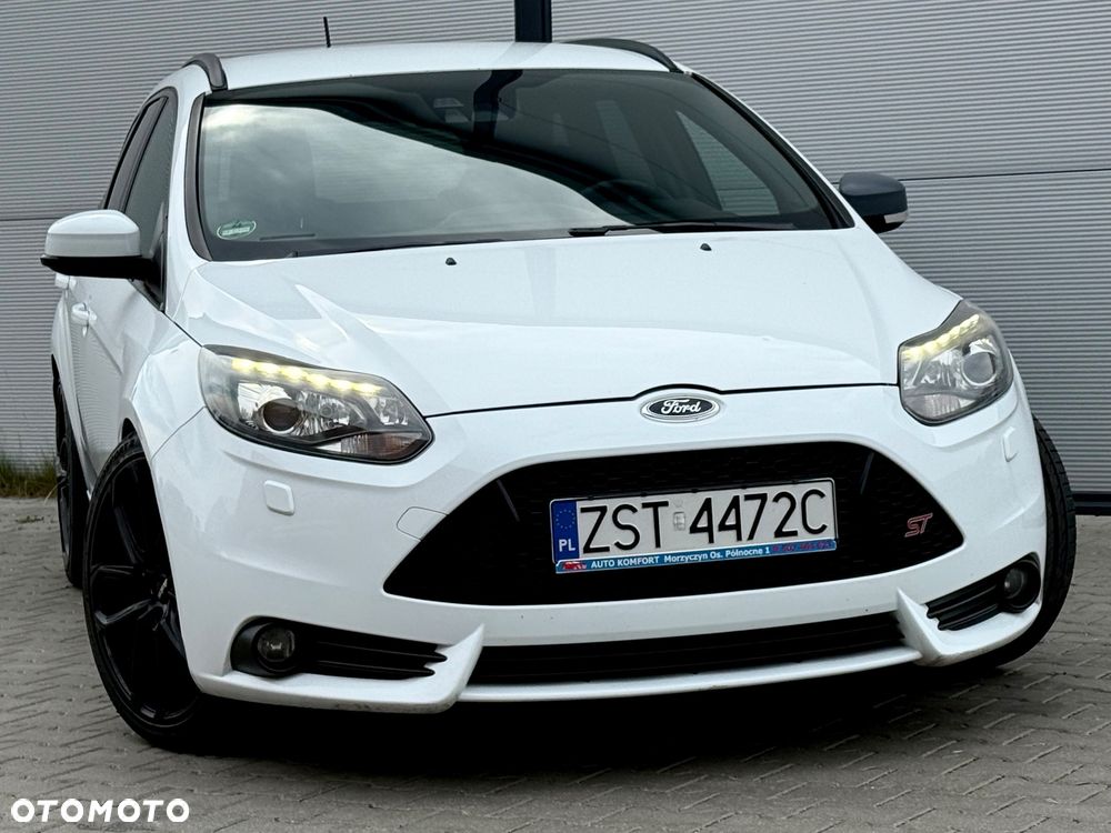 Ford Focus 2.0 EcoBoost ST mit Leder-Sport-Paket - 10
