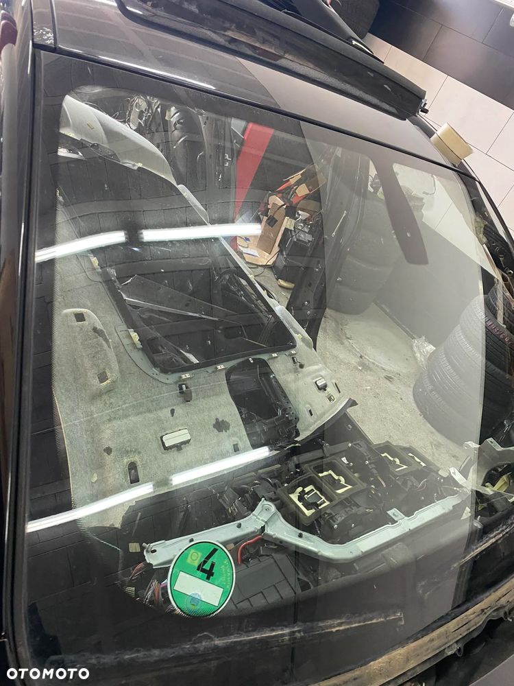 BMW F07 SZYBA CZOLOWA - 2