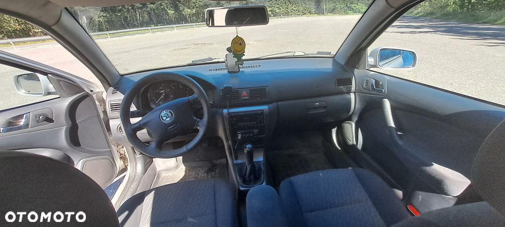 Skoda Octavia 1.9 TDI Ambiente - 9