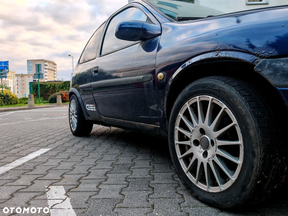 Opel Corsa 1.6 16v GSI - 3