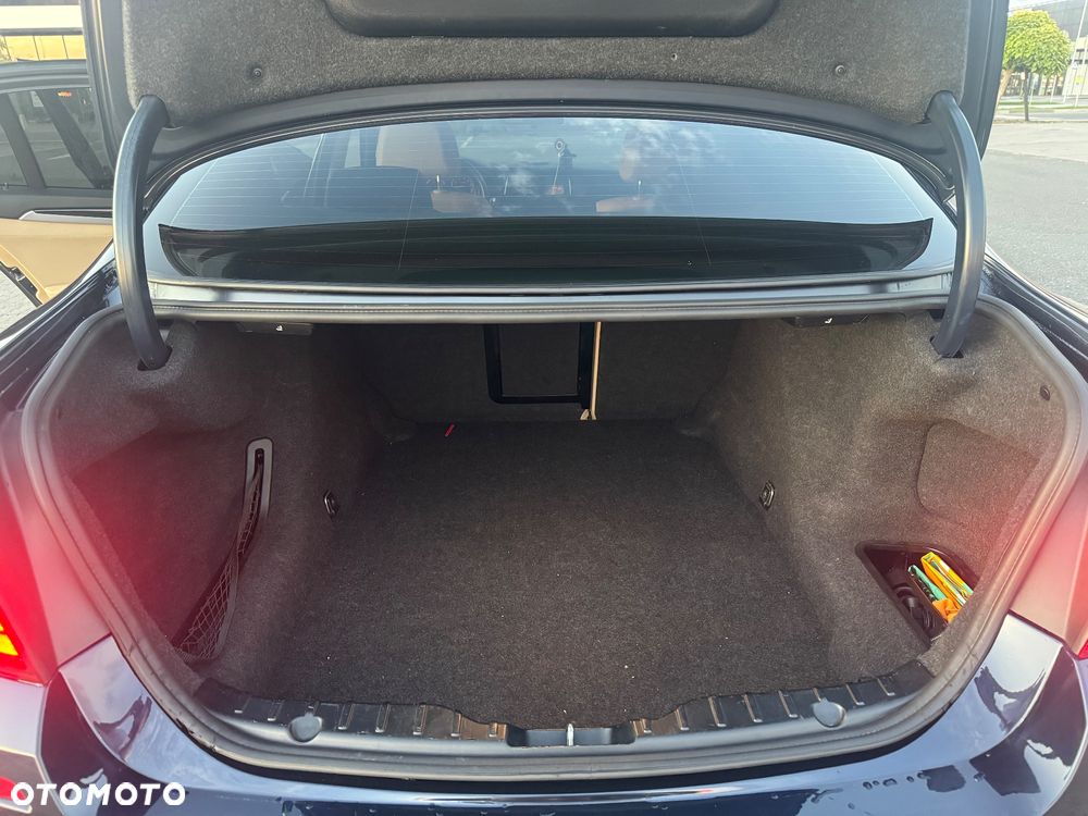 BMW Seria 5 528i xDrive Luxury Line - 8