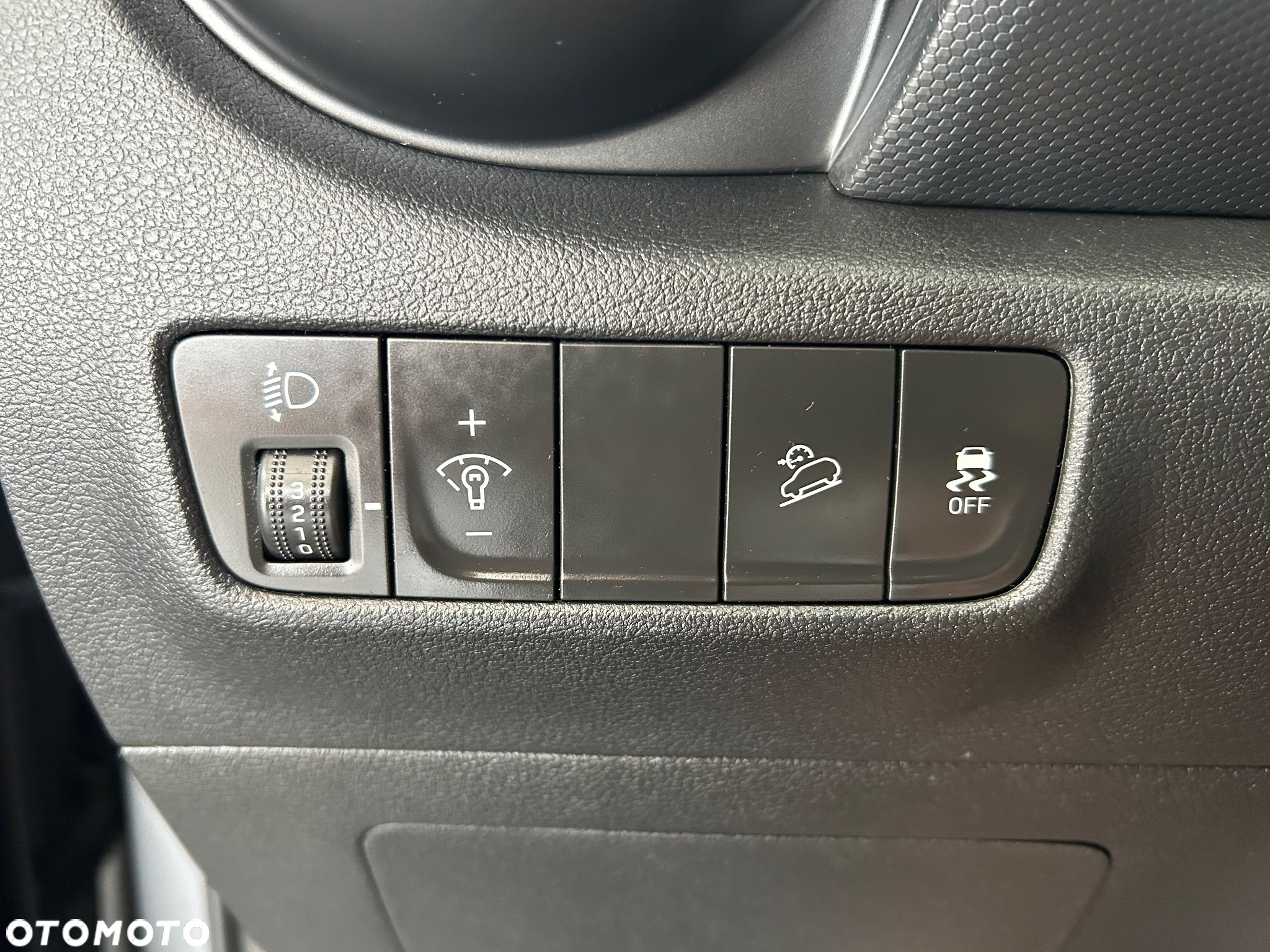 Hyundai Kona 1.6 GDI DCT Hybrid Premium - 37