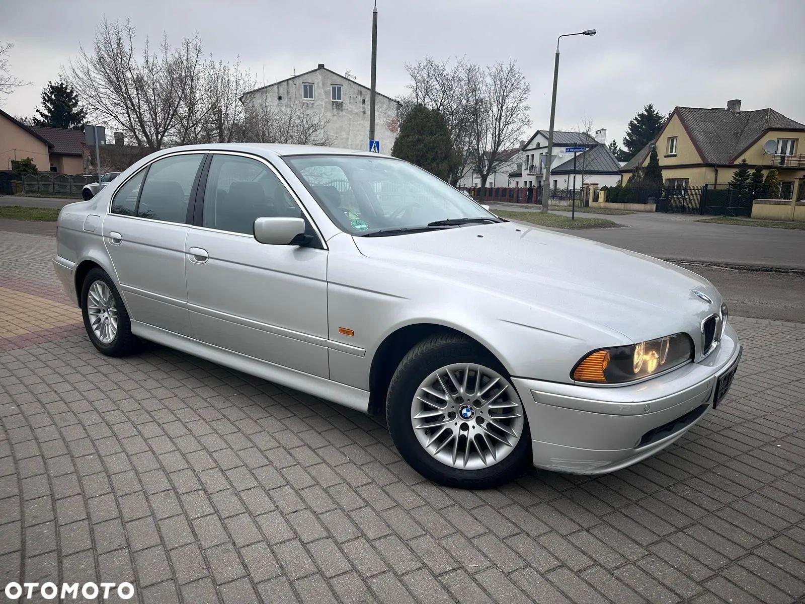 BMW Seria 5 520i - 1