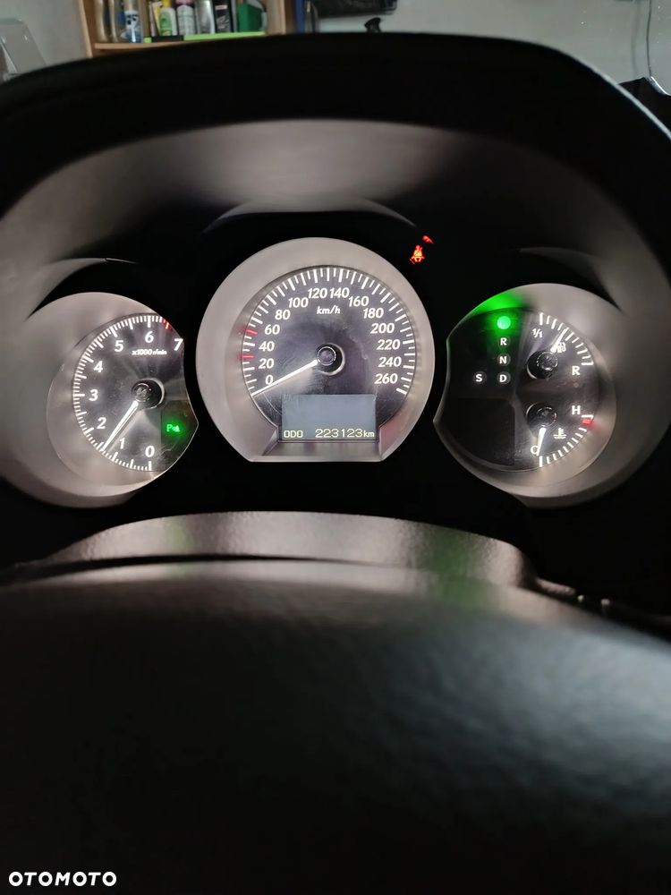 Lexus GS 300 Prestige + - 25