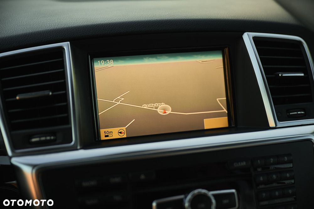 Mercedes-Benz ML 350 4Matic 7G-TRONIC - 38