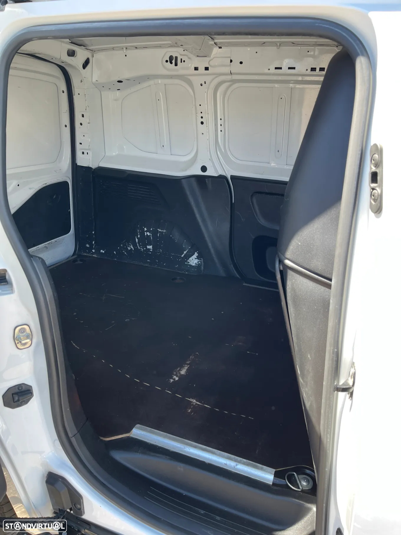 Citroën Berlingo 3 Lugares NACIONAL IVA Ded. - 15