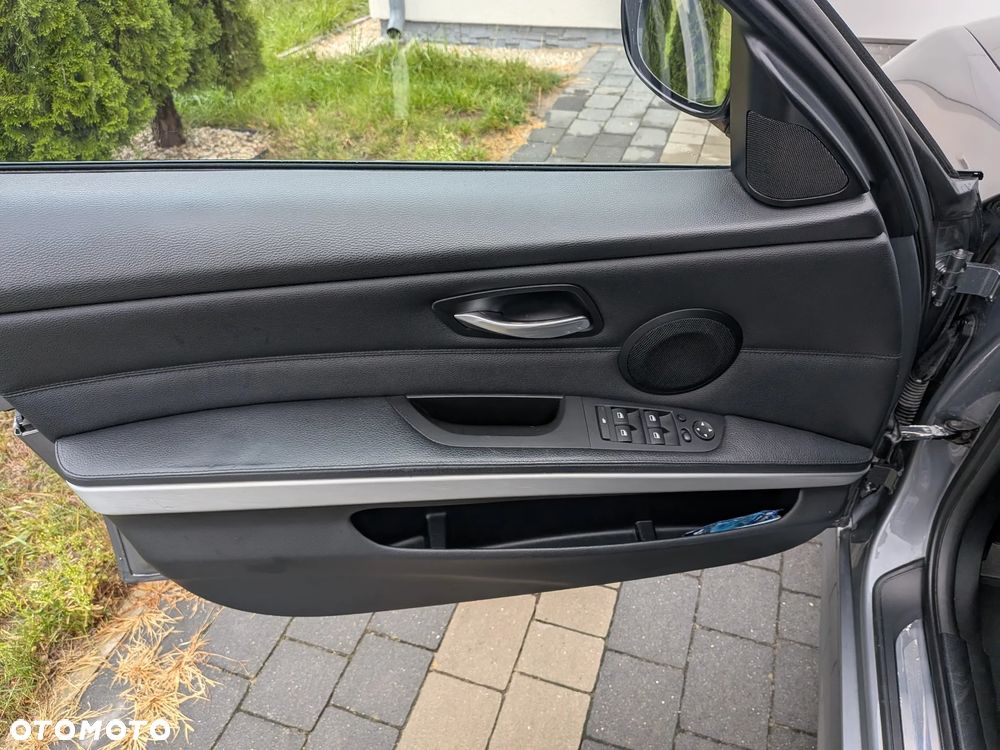 BMW Seria 3 - 26
