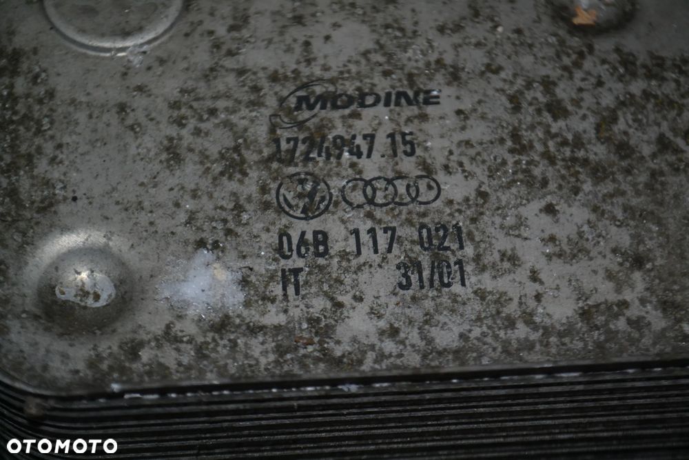 AUDI A4 B6 PASSAT B5 2,0 ALT PODSTAWA OBUDOWA FILTRA OLEJU 06B115417F 06B117021 - 2