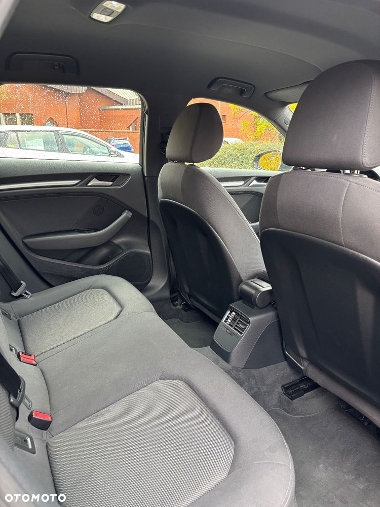 Audi A3 Sportback - 11