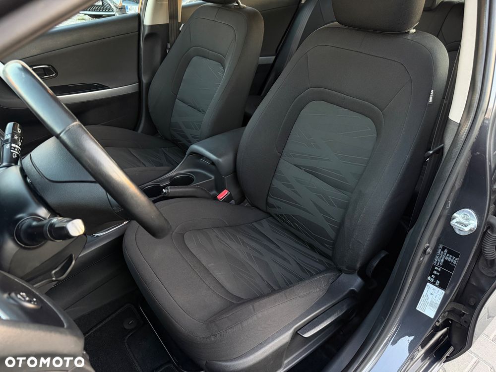 Kia Ceed - 12