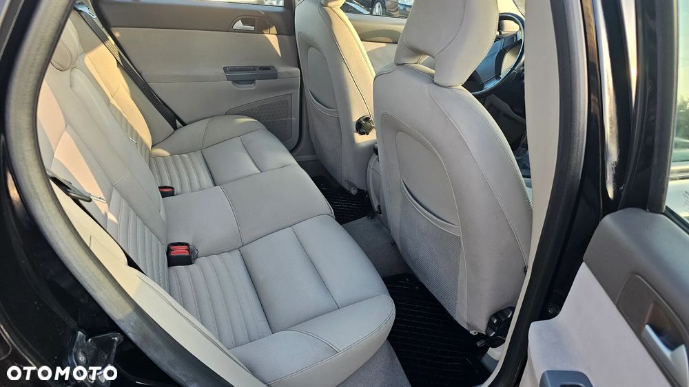 Volvo V50 2.0D Momentum - 18