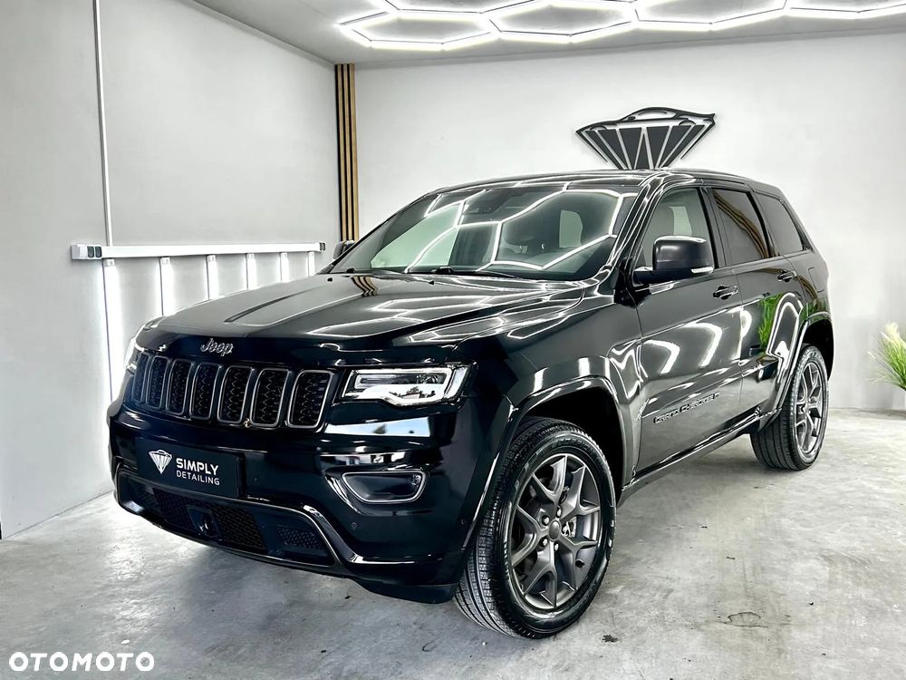 Jeep Grand Cherokee - 19