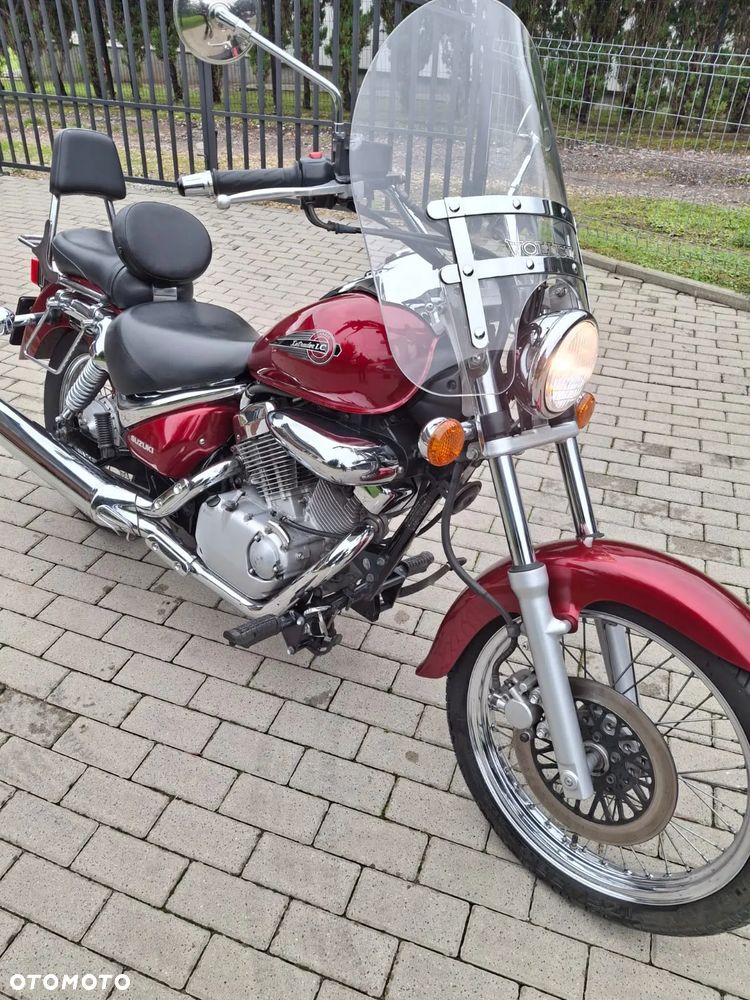 Suzuki Intruder - 1