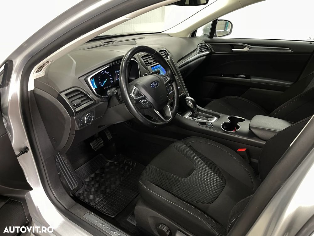 Ford Mondeo 2.0 HEV Titanium - 6
