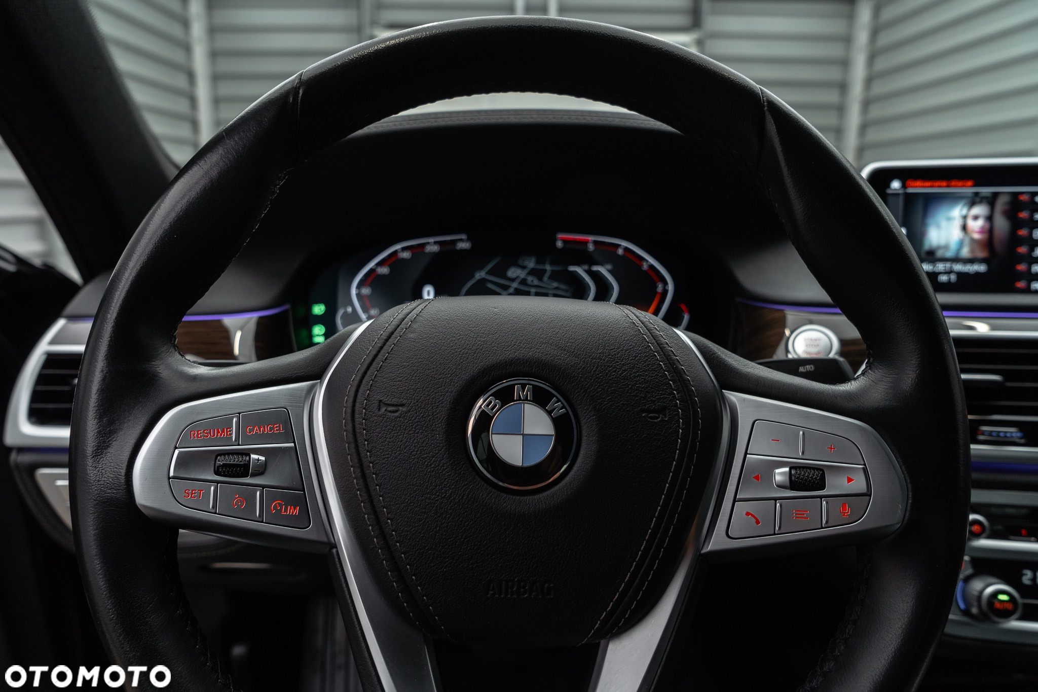 BMW Seria 7 730d sport - 38