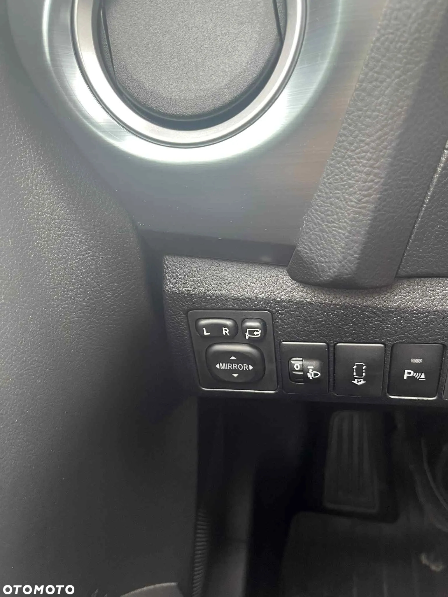 Toyota Auris - 10