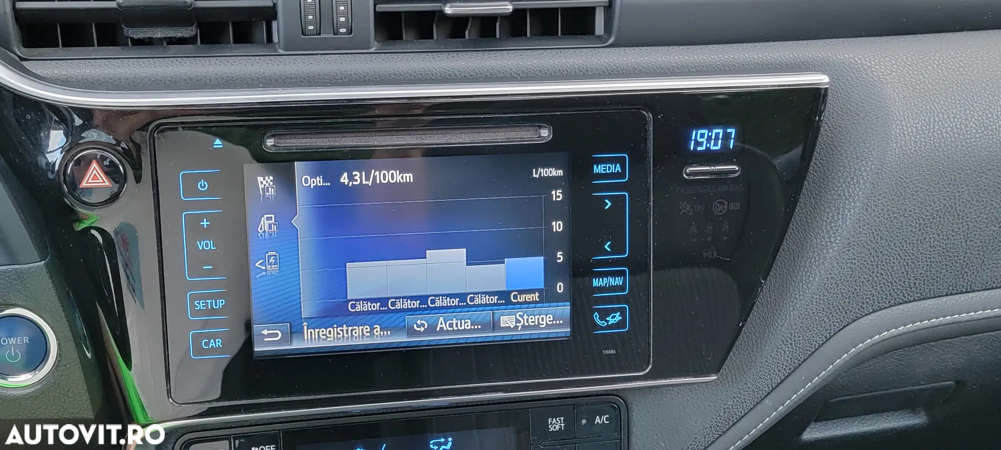 Toyota Auris 1.8 VVT-i Hybrid Automatik Edition S+ - 18