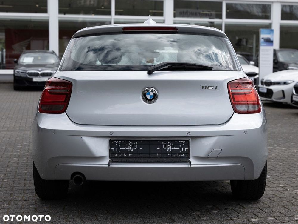 BMW Seria 1 116i - 17