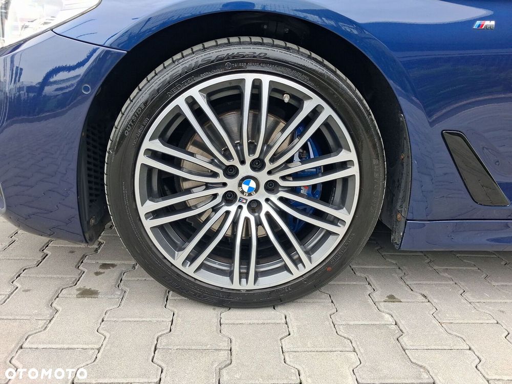 BMW Seria 5 530d xDrive M Sport sport - 21