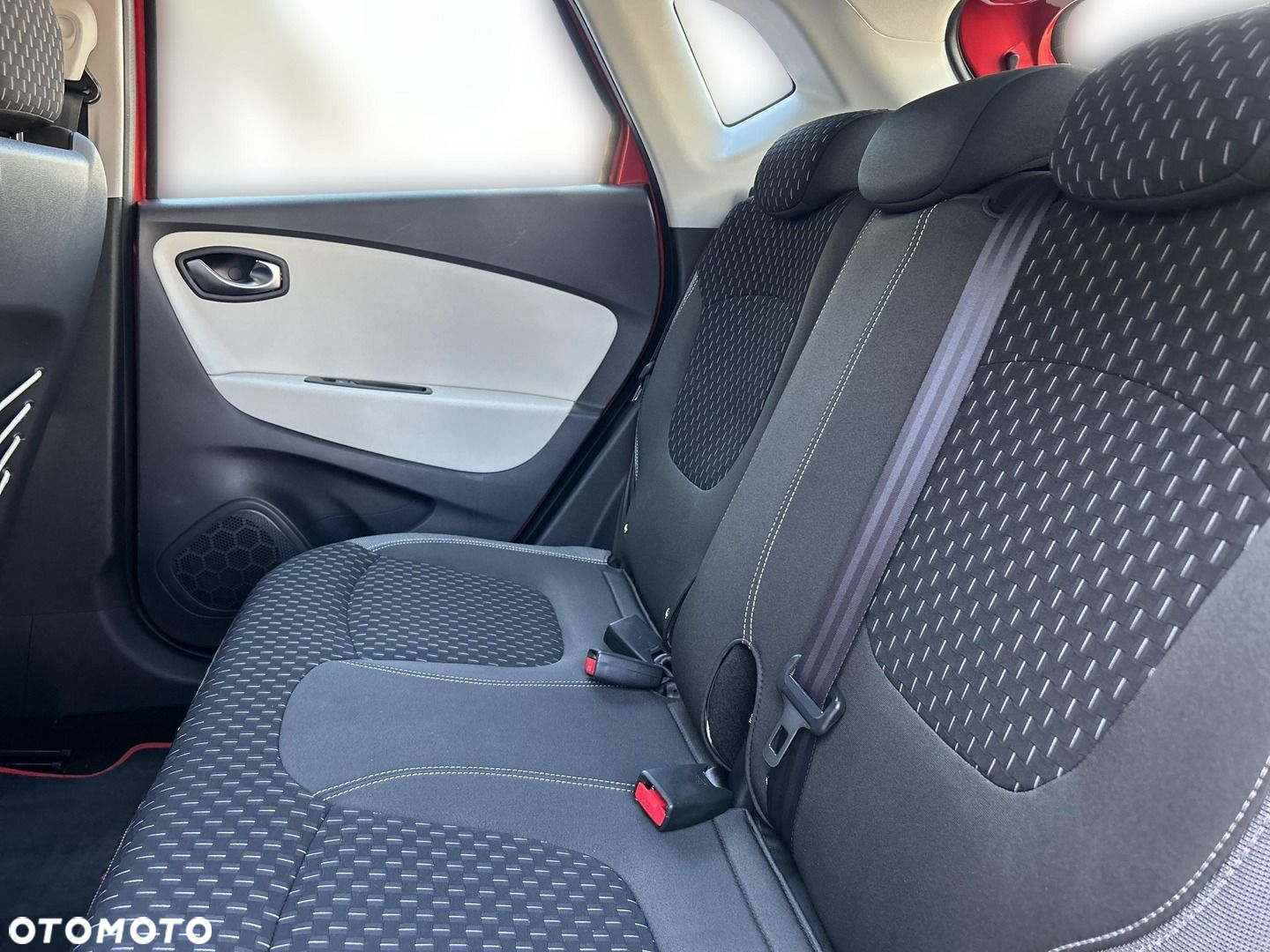 Renault Captur 1.2 Energy TCe Intens - 12
