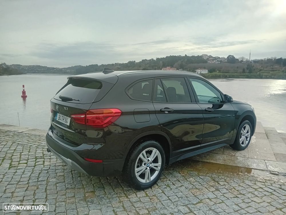 BMW X1 16 d sDrive Line Sport - 23
