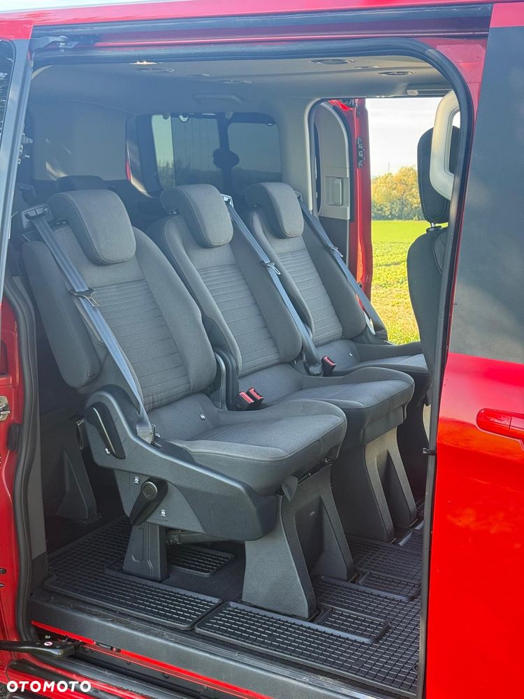 Ford Tourneo Custom 2.0 EcoBlue Hybrid L1 Titanium - 12