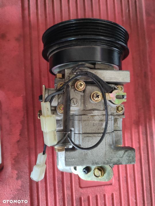 Sprężarka,kompresor klimatyzacji Mazda  8FK 351103031 - 2