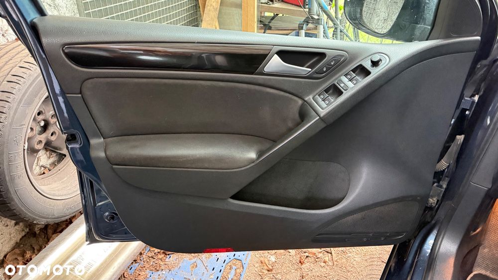 Volkswagen Golf - 20