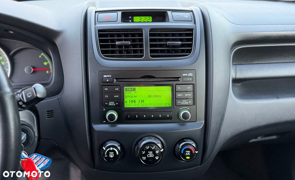 Kia Sportage 2.0 2WD LX - 22