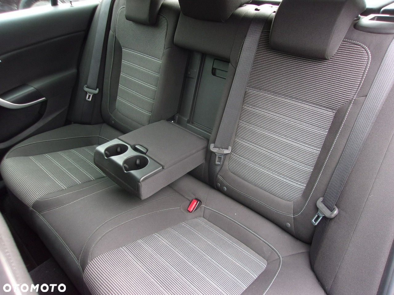 Opel Insignia 1.6 T Sport - 30