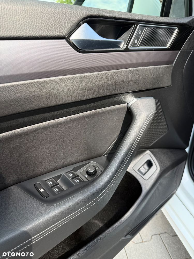 Volkswagen Passat 2.0 TDI BMT Highline - 13