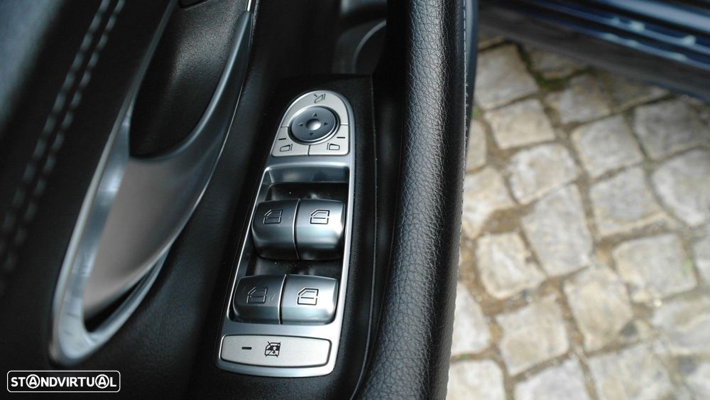 Mercedes-Benz E 300 de AMG Line - 41
