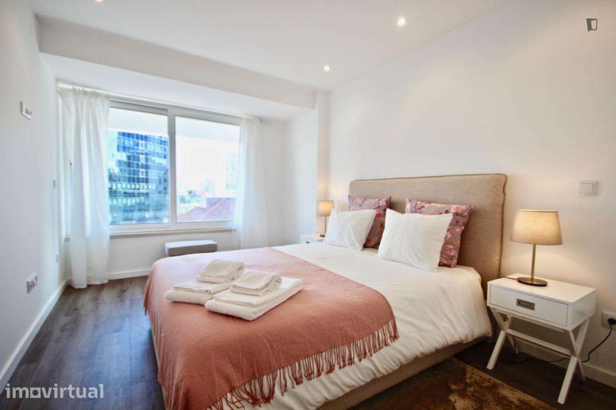 Apartamento com 1 quartos - localizado em Sete Rios Lisbon - Grande imagem: 2/22