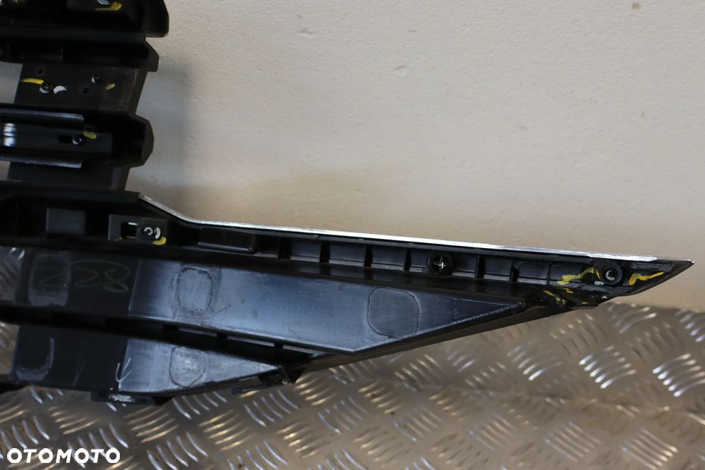 GRILL GRIL ATRAPA VW AMAROK II 2 N1WB-17G799-DA 2022 - 21