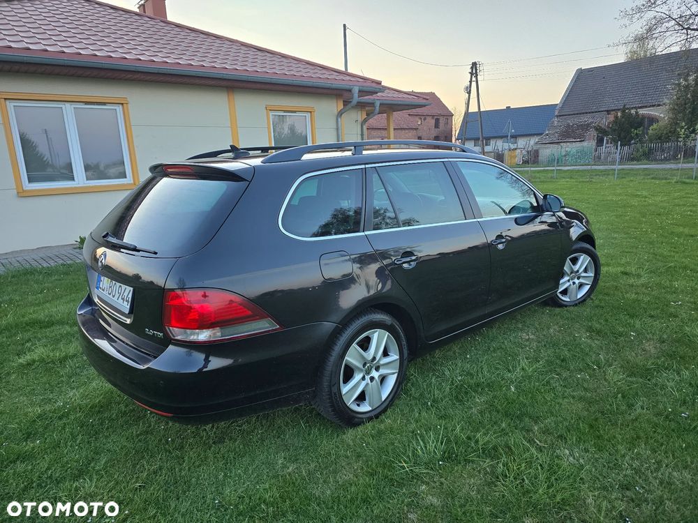 Volkswagen Golf 2.0 TDI DPF BlueMotion Technology DSG Comfortline - 15